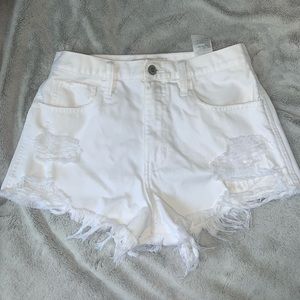 Cute distressed Hollister white shorts